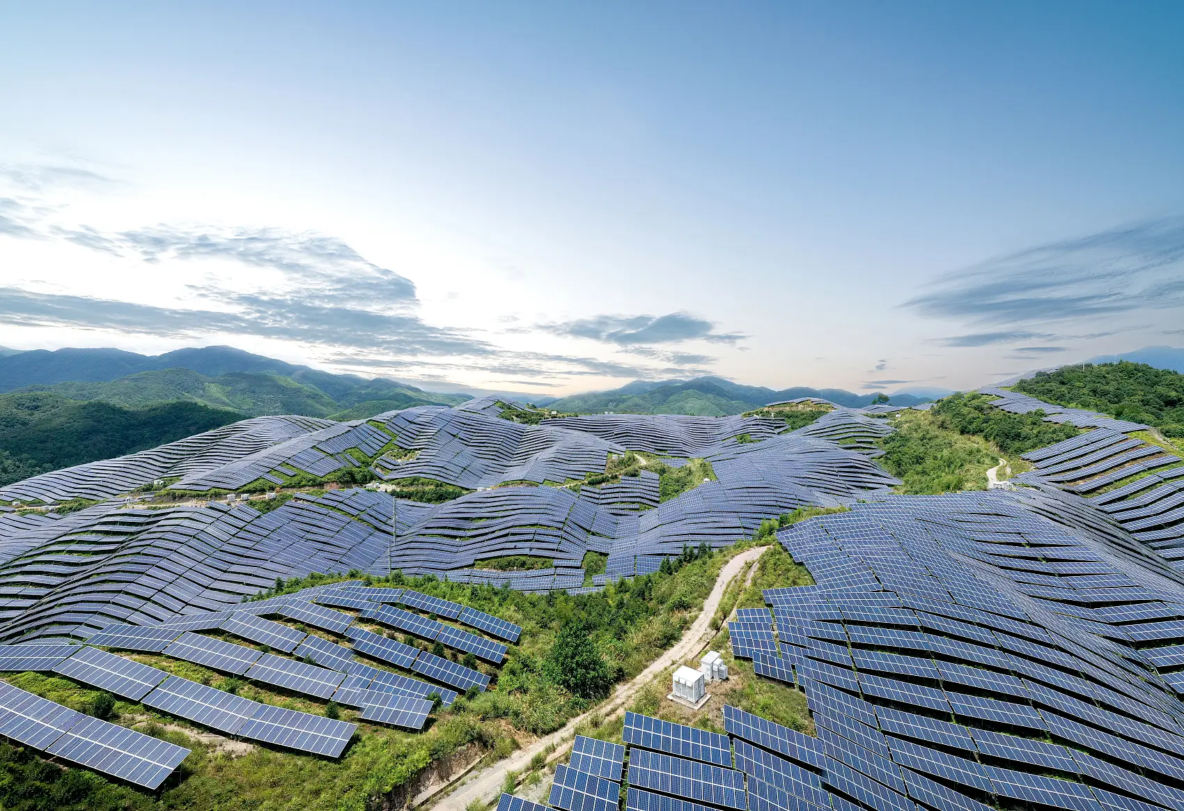 国家统计局:10月光伏设备及元器件制造价格上涨0.6%