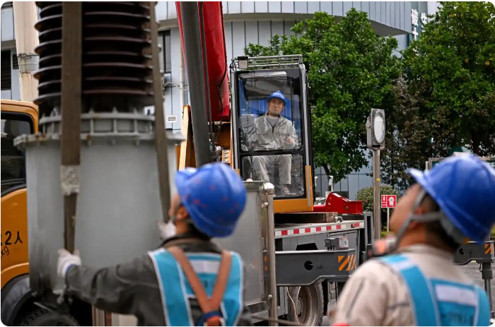 秋检护航电网安全：电力人的攻坚时刻
